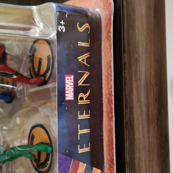 NEW Disney Marvel Eternals action figures set 10 play figures deluxe set - Picture 3 of 9
